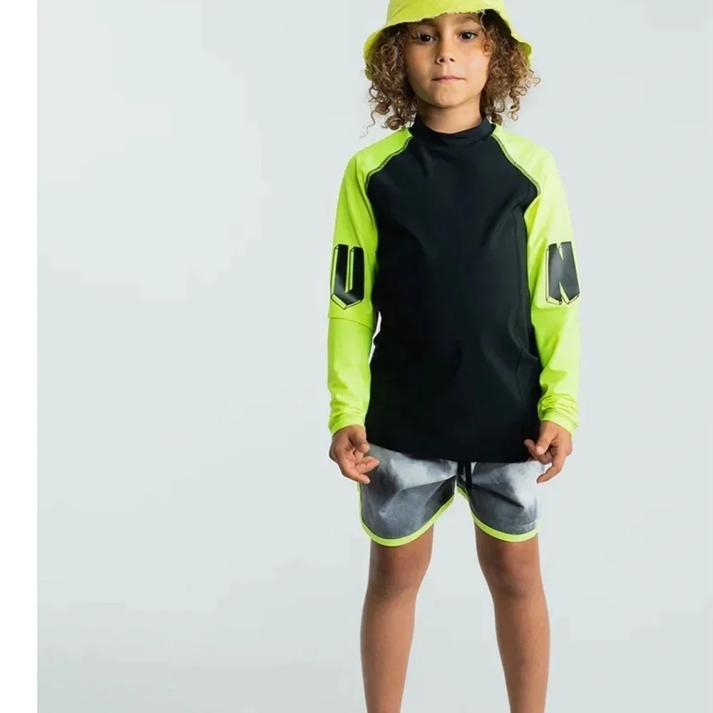 nununu bold rashguard